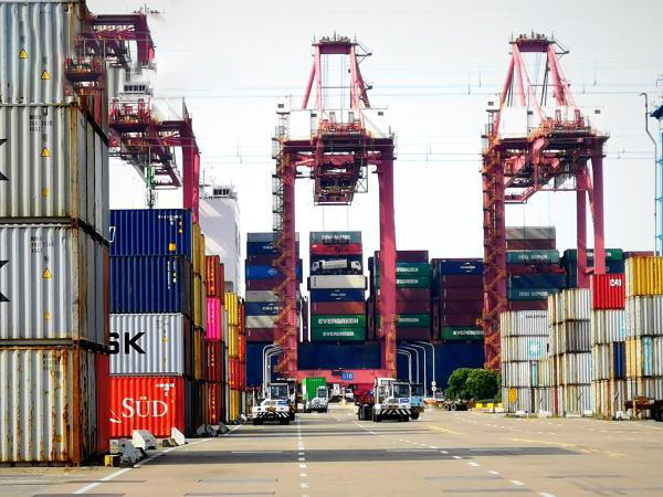 道路の寧波の国内貿易と外国貿易の統合は、より安定してより速く進むにはどうすればよいですか？