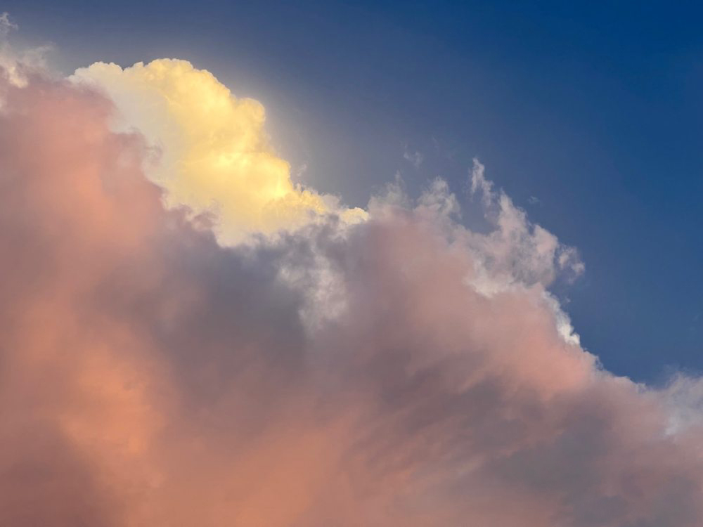 見て！寧波の空に色とりどりの雲が現れる